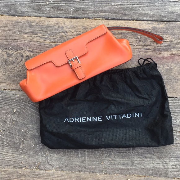 Adrienne Vittadini Handbags - {Adrienne Vittadini}Burnt Orange Hand Bag